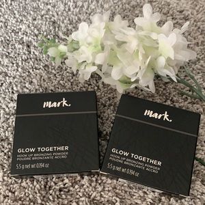 mark. Glow Together Hook Up Bronzing Powder 🎀 Final Price 🎀